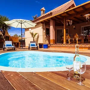 Villa Hibiscus Centrum Beach Private Pool Family, Corralejo